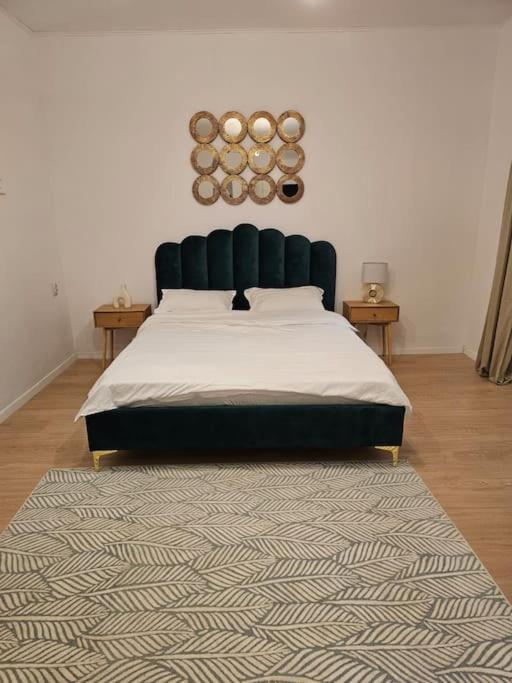 Heart Of City Center 4Br 2Bath 10 Pers Bukarest Exterior foto