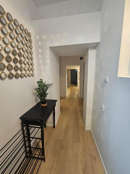 Heart Of City Center 4Br 2Bath 10 Pers Bukarest Exterior foto