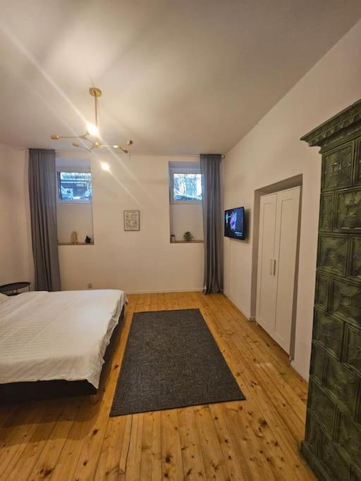 Heart Of City Center 4Br 2Bath 10 Pers Bukarest Exterior foto