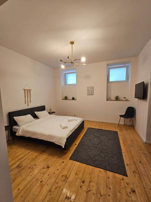 Heart Of City Center 4Br 2Bath 10 Pers Bukarest Exterior foto